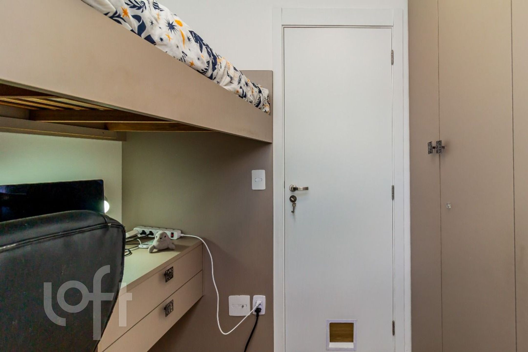 Apartamento à venda com 2 quartos, 40m² - Foto 17