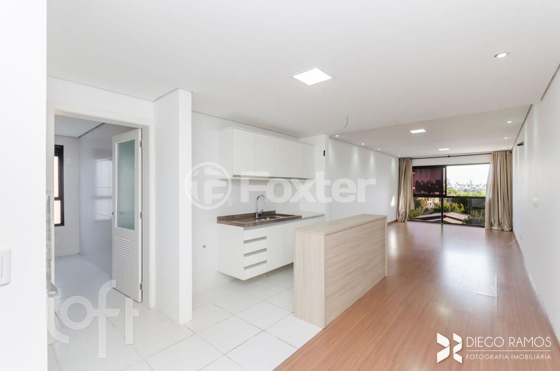 Apartamento com 94m², 2 dormitórios, 1 suíte, 2 vagas, Cristo Redentor em Porto Alegre