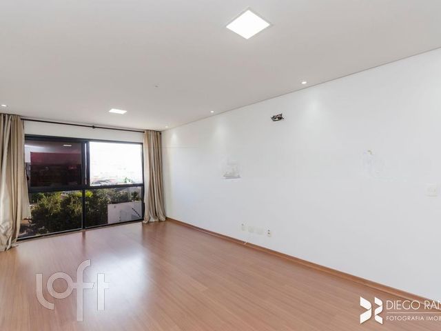 Apartamento com 94m², 2 dormitórios, 1 suíte, 2 vagas, Cristo Redentor em Porto Alegre