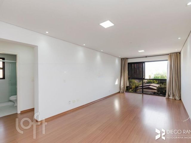 Apartamento com 94m², 2 dormitórios, 1 suíte, 2 vagas, Cristo Redentor em Porto Alegre