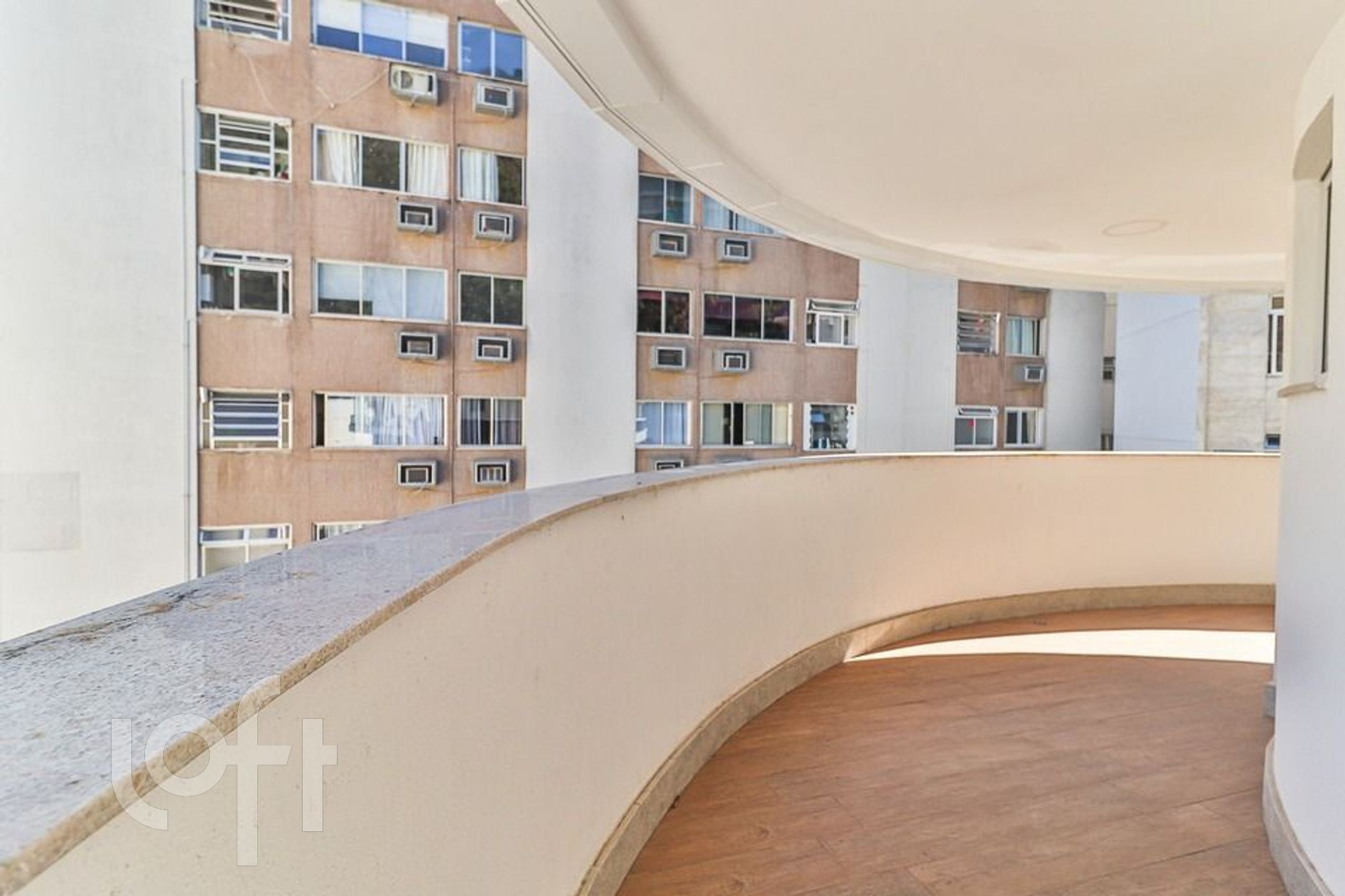 Apartamento à venda com 4 quartos, 179m² - Foto 5