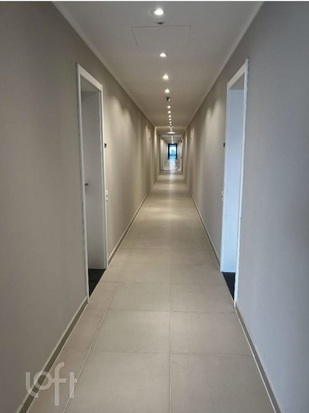 Apartamento à venda com 2 quartos, 81m² - Foto 23