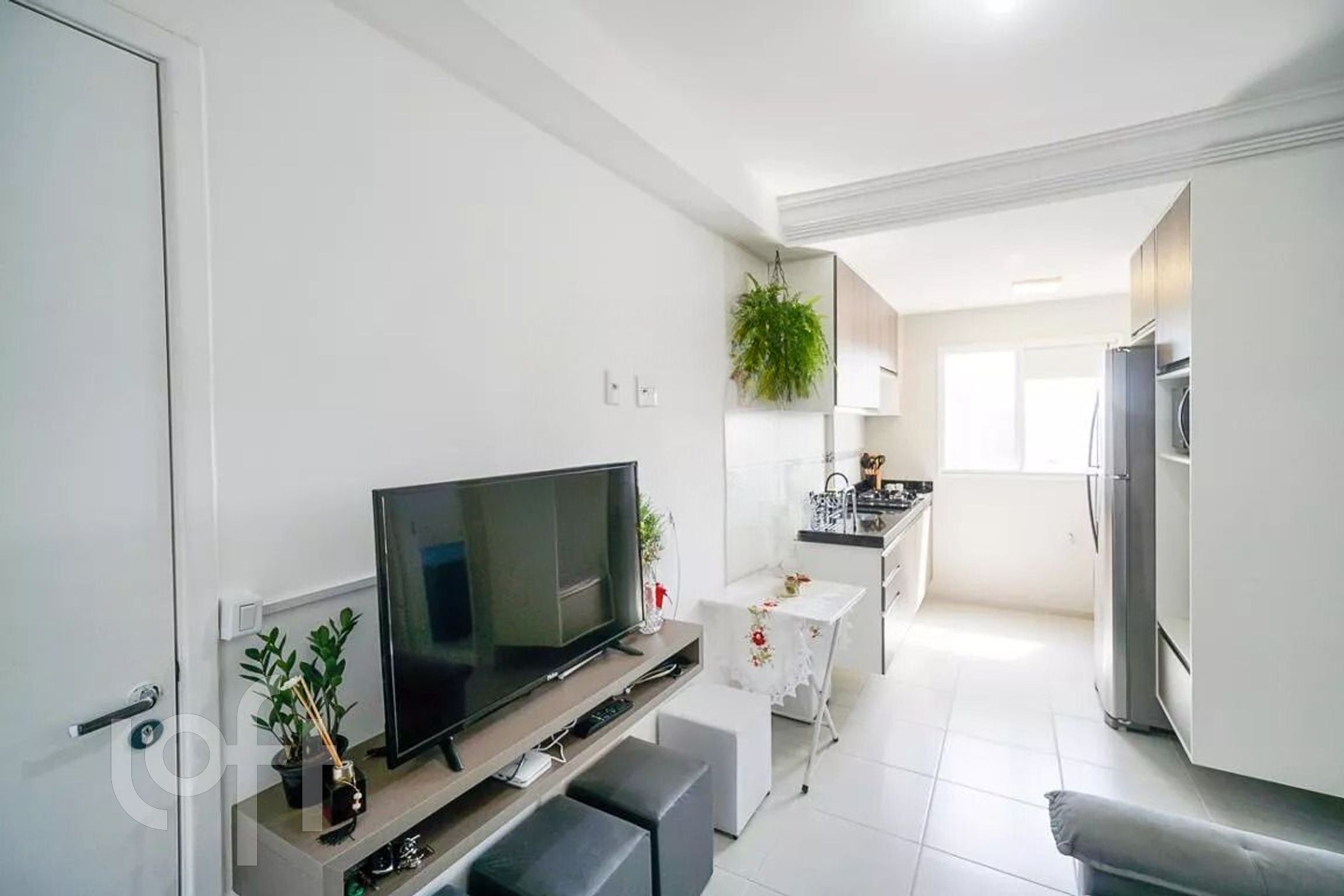 Apartamento à venda com 2 quartos, 40m² - Foto 4