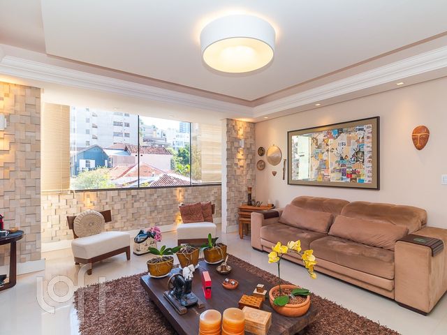 Apartamento com 85m², 3 dormitórios, Rio Branco em Porto Alegre