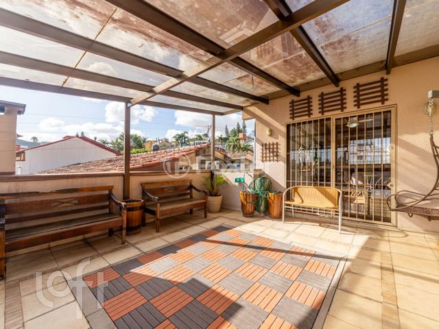 Casa com 500m², 5 dormitórios, 3 suítes, 3 vagas, Chácara das Pedras em Porto Alegre