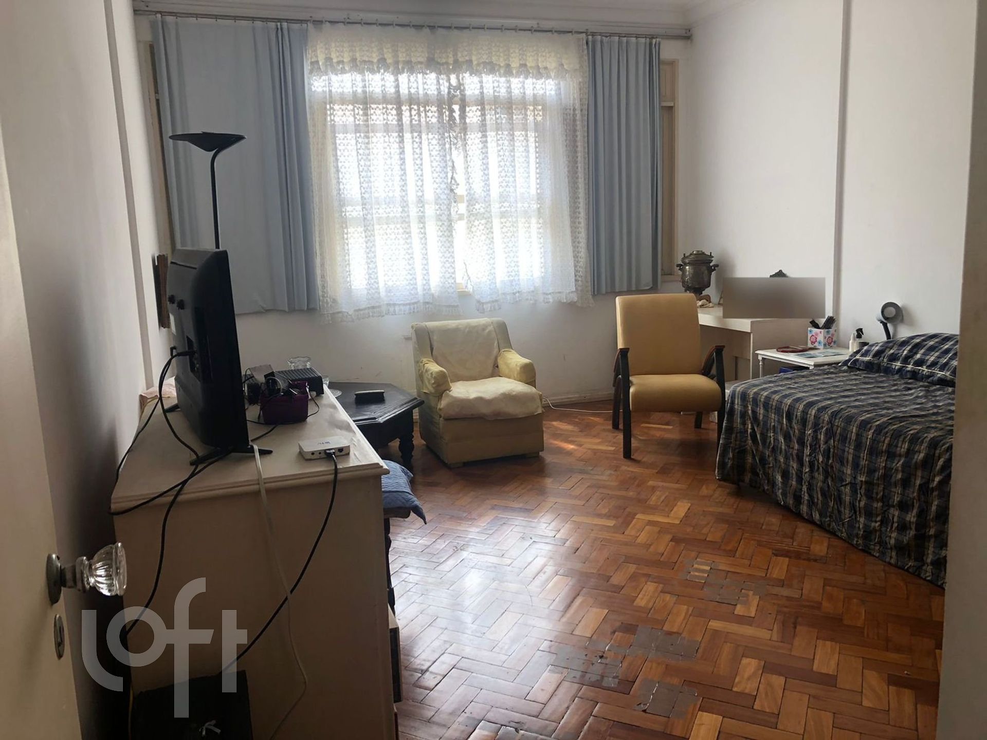 Apartamento à venda com 6 quartos, 320m² - Foto 2