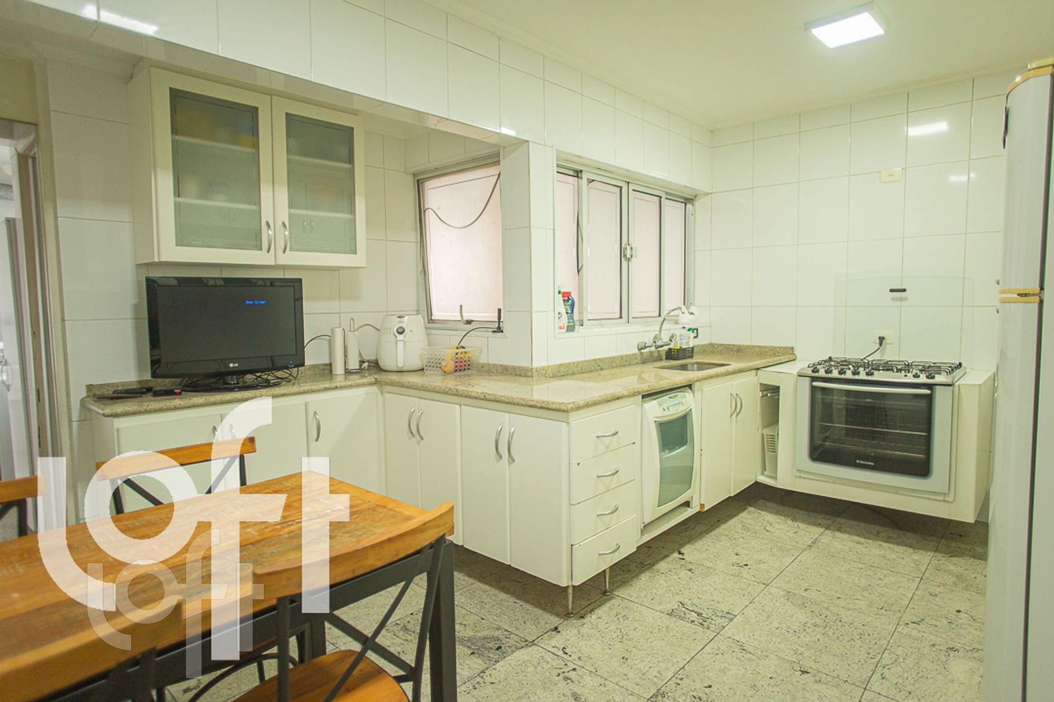 Apartamento à venda com 3 quartos, 135m² - Foto 28