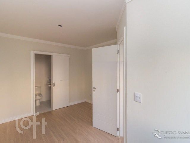 Apartamento com 45m², 1 dormitório, 1 suíte, Floresta em Porto Alegre