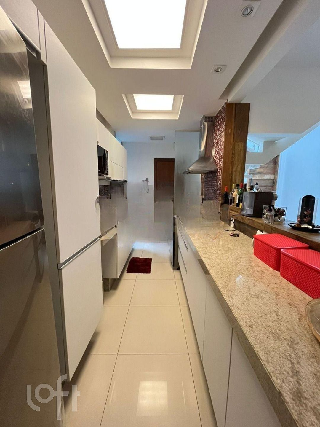 Apartamento à venda com 3 quartos, 232m² - Foto 8