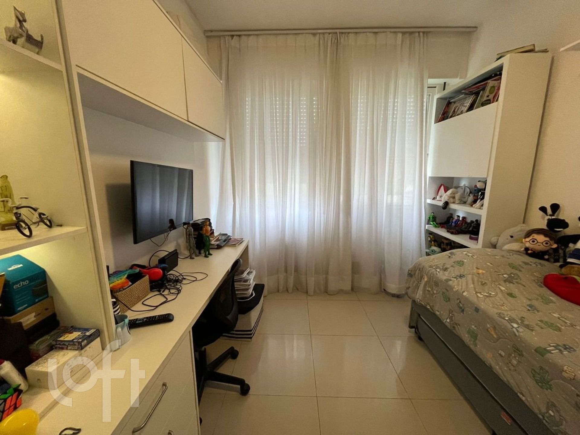 Apartamento à venda com 3 quartos, 232m² - Foto 12