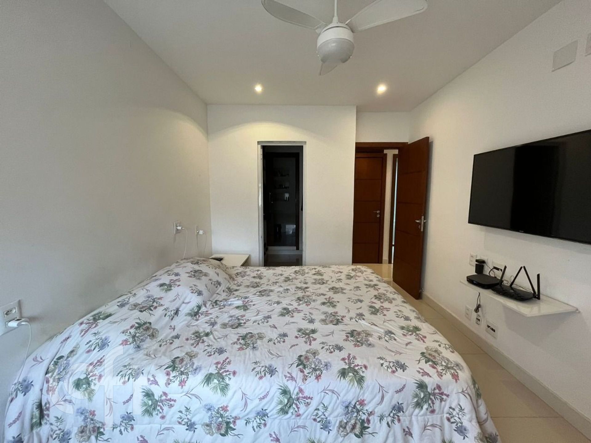 Apartamento à venda com 3 quartos, 232m² - Foto 16