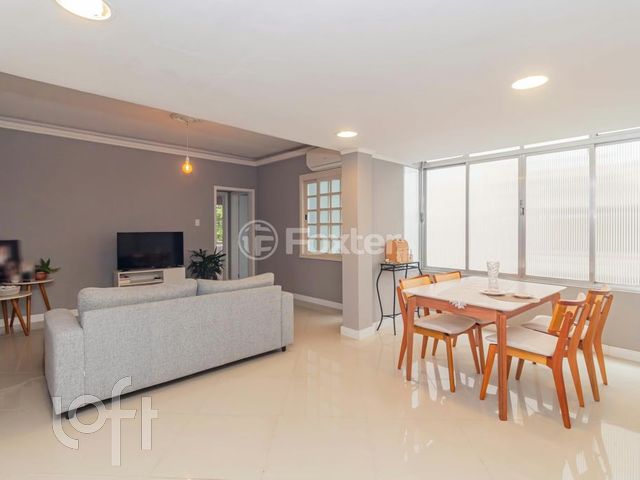 Apartamento com 87m², 2 dormitórios, Independência em Porto Alegre