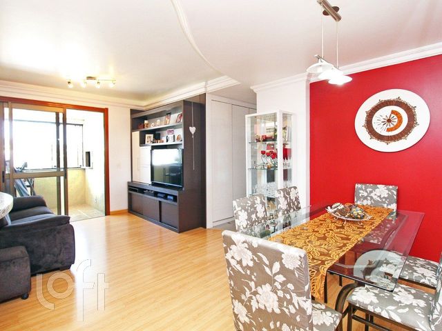 Apartamento com 90m², 3 dormitórios, 1 suíte, 2 vagas, Santana em Porto Alegre