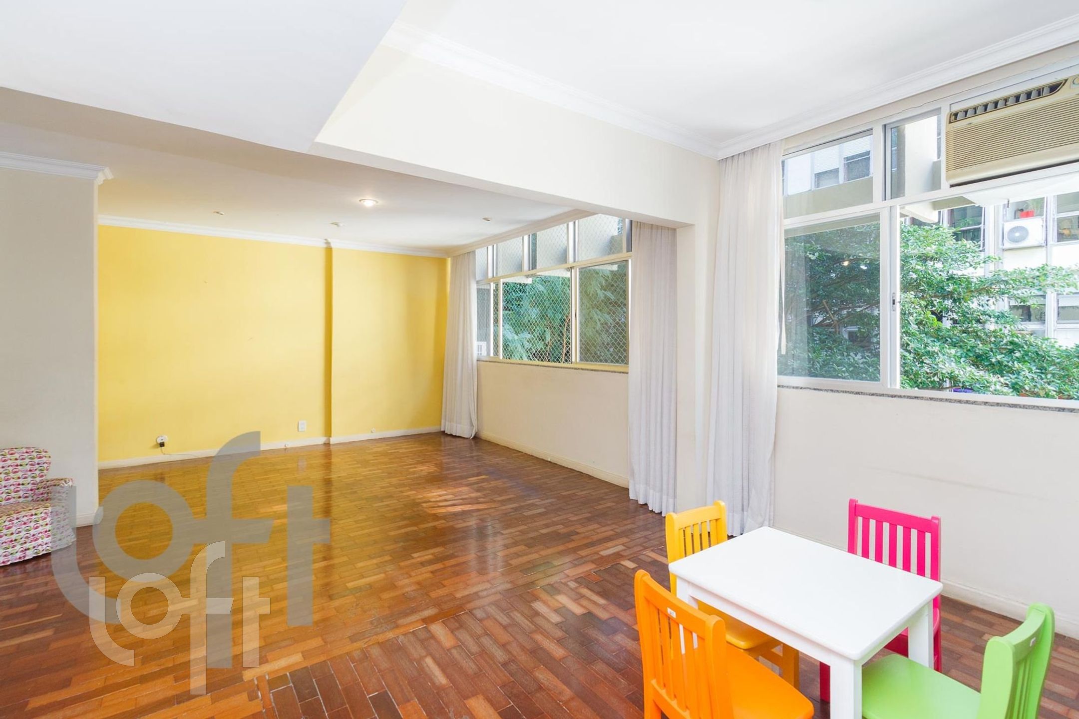 Apartamento à venda com 4 quartos, 140m² - Foto 22