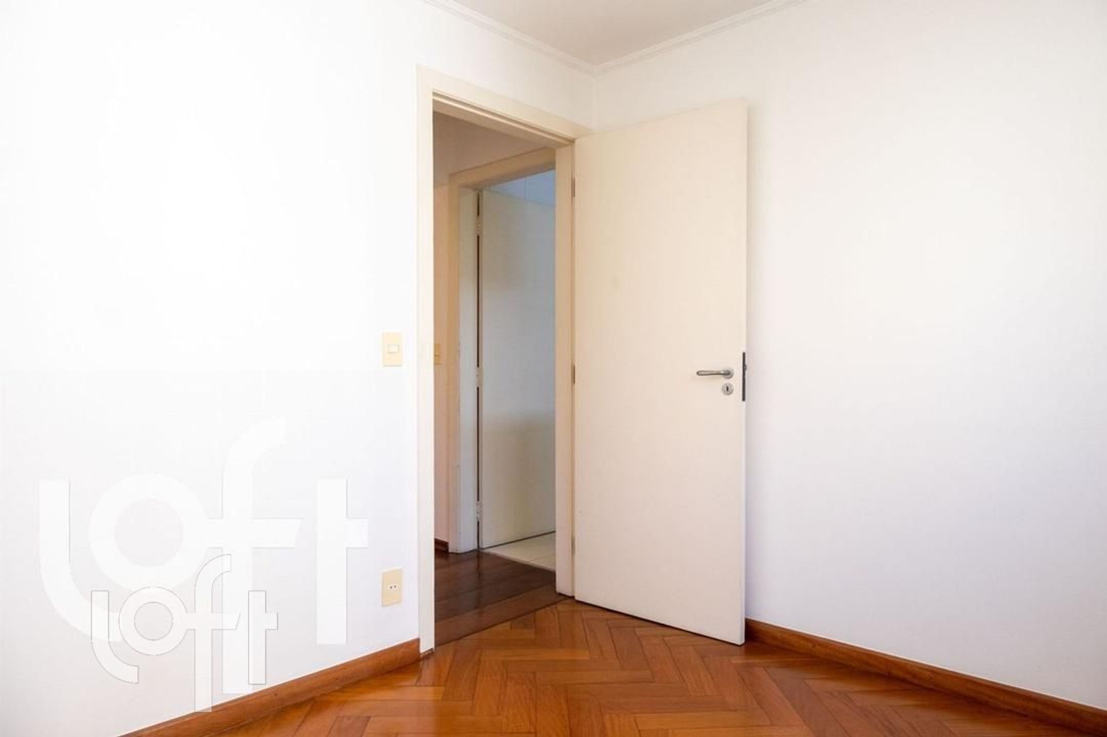 Apartamento à venda com 4 quartos, 163m² - Foto 17