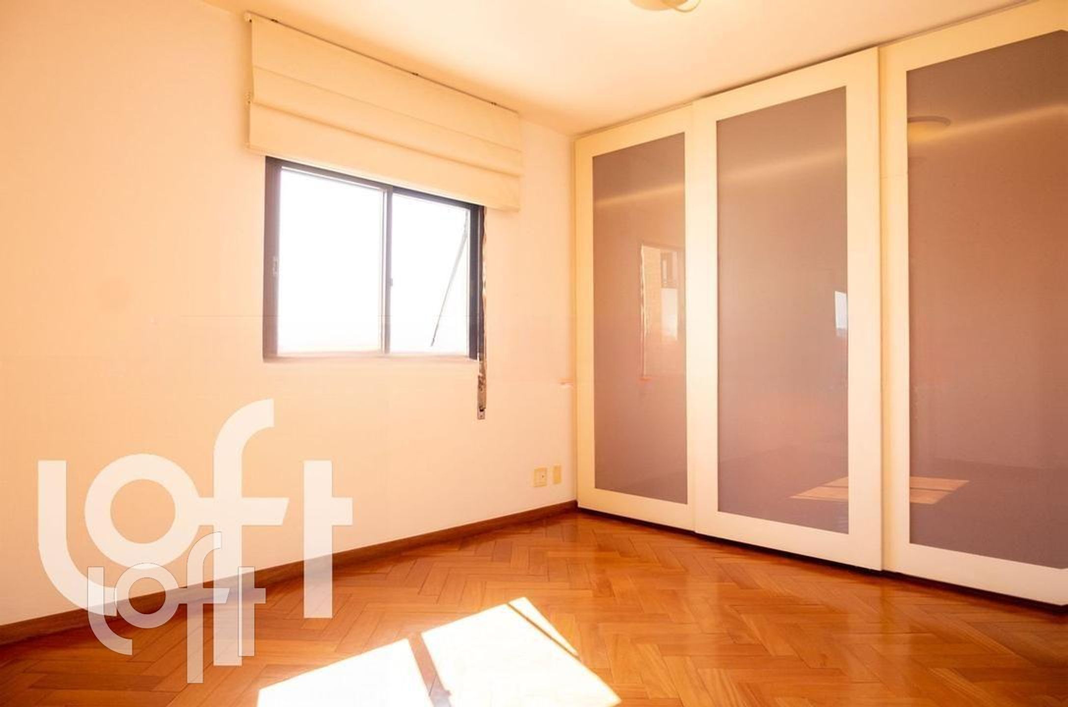 Apartamento à venda com 4 quartos, 163m² - Foto 4