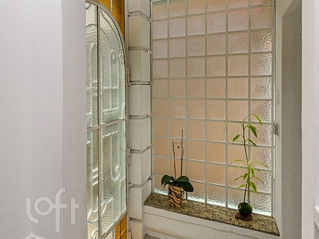 Casa com 300m², 1 dormitório, Rio Branco em Porto Alegre