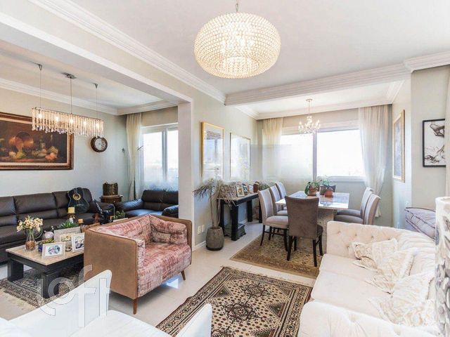 Apartamento com 127m², 3 dormitórios, 1 suíte, 1 vaga, Bela Vista em Porto Alegre