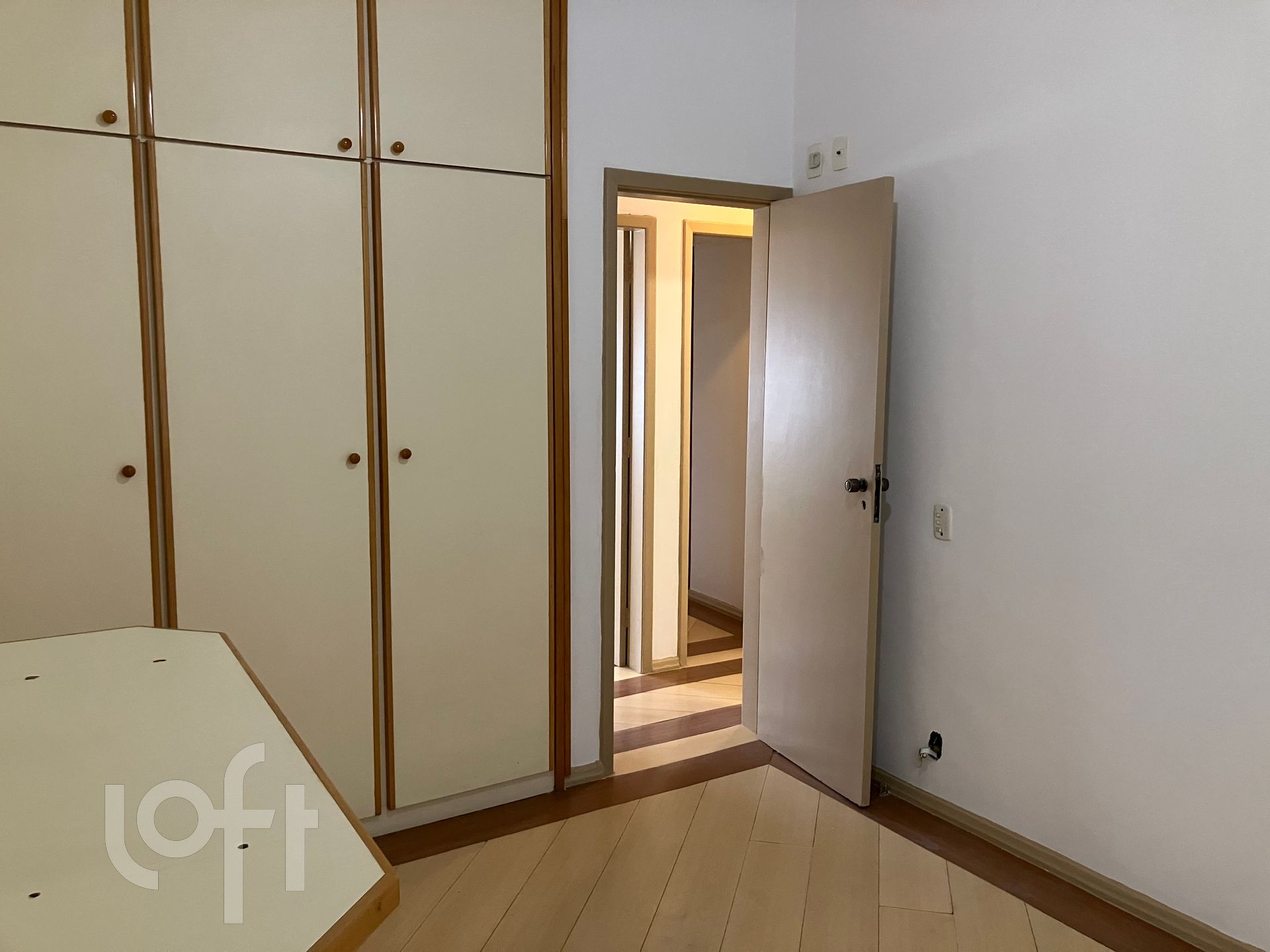 Apartamento à venda com 3 quartos, 99m² - Foto 8