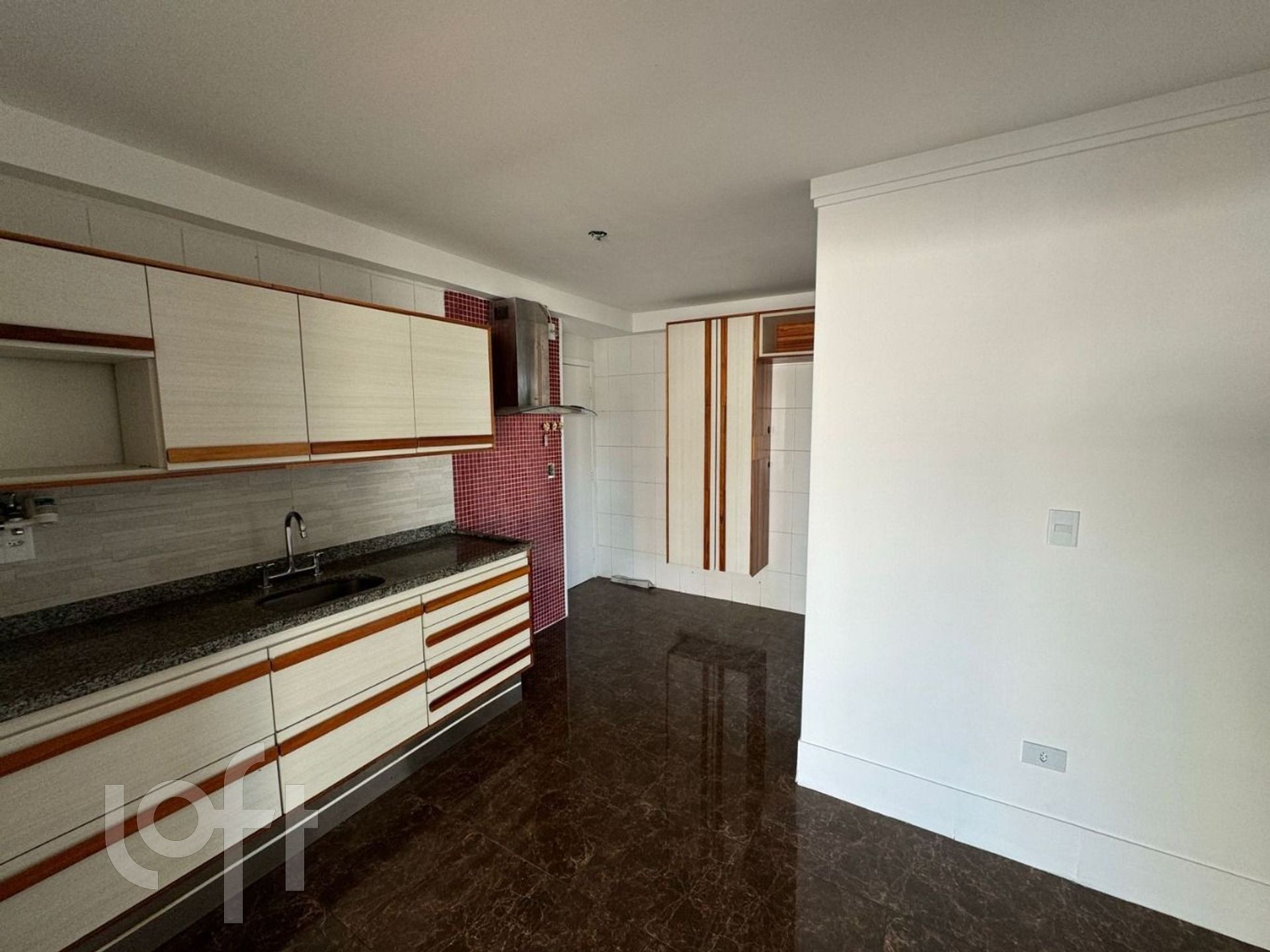 Apartamento à venda com 3 quartos, 104m² - Foto 4