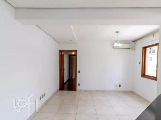 Apartamento com 71m², 2 dormitórios, 2 vagas, Menino Deus em Porto Alegre