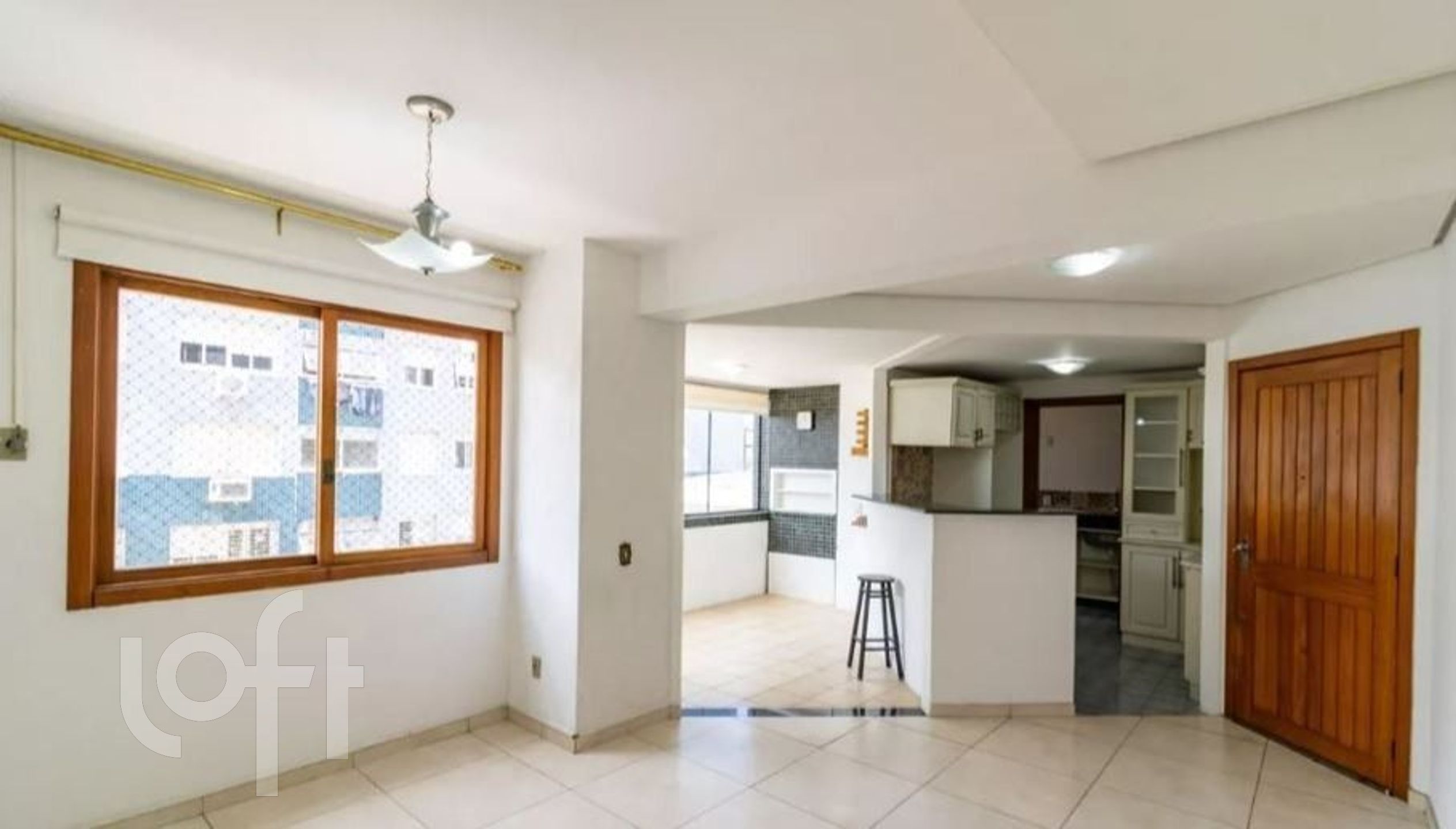 Apartamento com 71m², 2 dormitórios, 2 vagas, Menino Deus em Porto Alegre