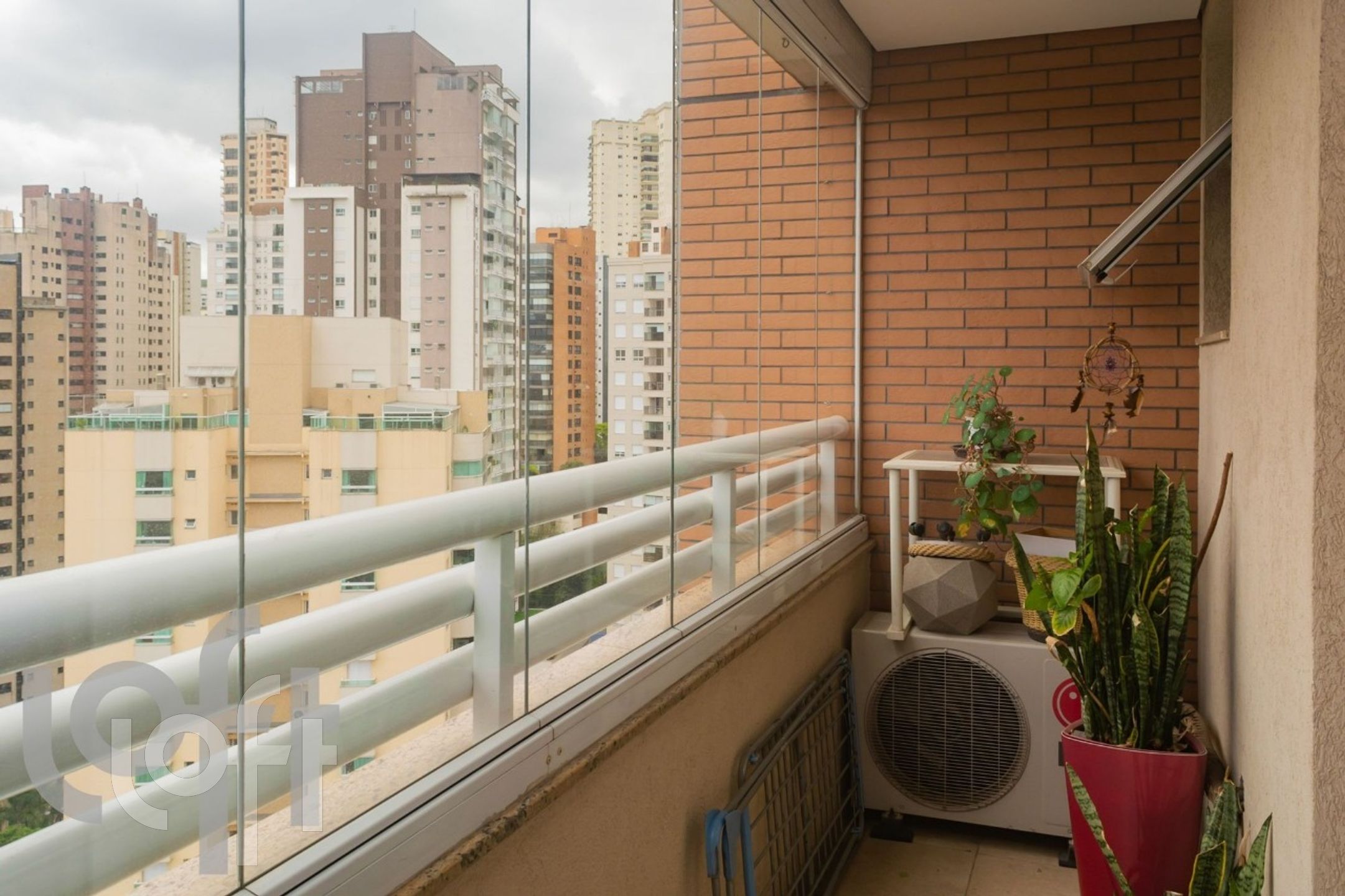 Apartamento à venda com 4 quartos, 235m² - Foto 8