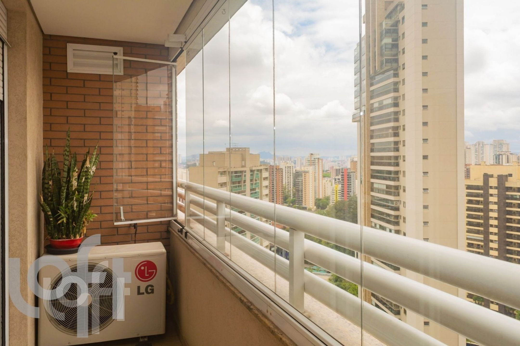 Apartamento à venda com 4 quartos, 235m² - Foto 9