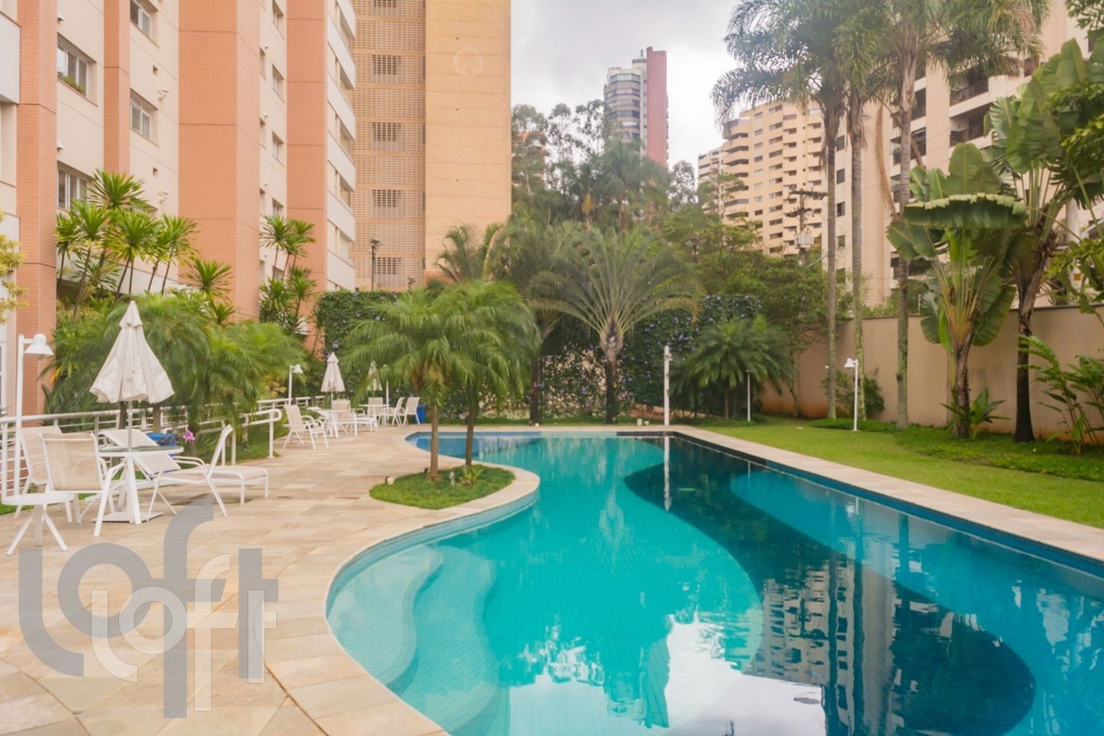 Apartamento à venda com 4 quartos, 235m² - Foto 25