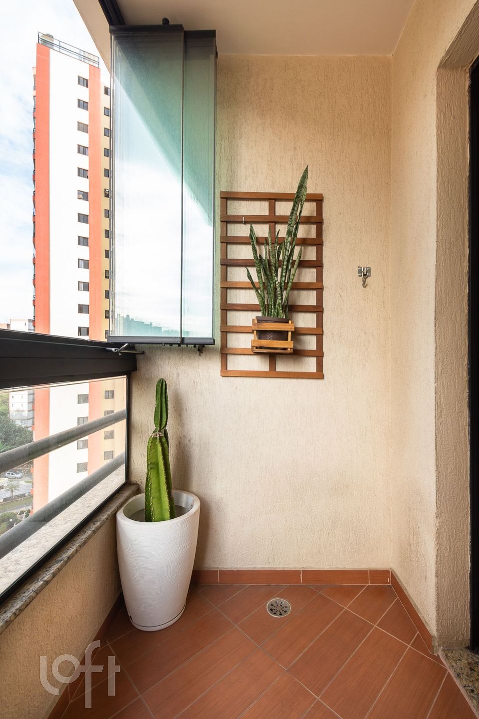 Apartamento à venda com 2 quartos, 66m² - Foto 6