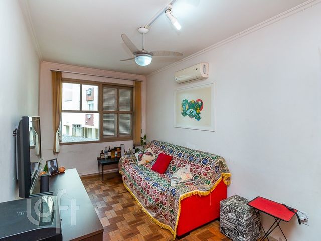 Apartamento com 80m², 3 dormitórios, 1 suíte, 1 vaga, Menino Deus em Porto Alegre