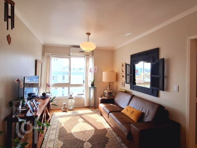 Apartamento com 90m², 3 dormitórios, 1 vaga, Santana em Porto Alegre