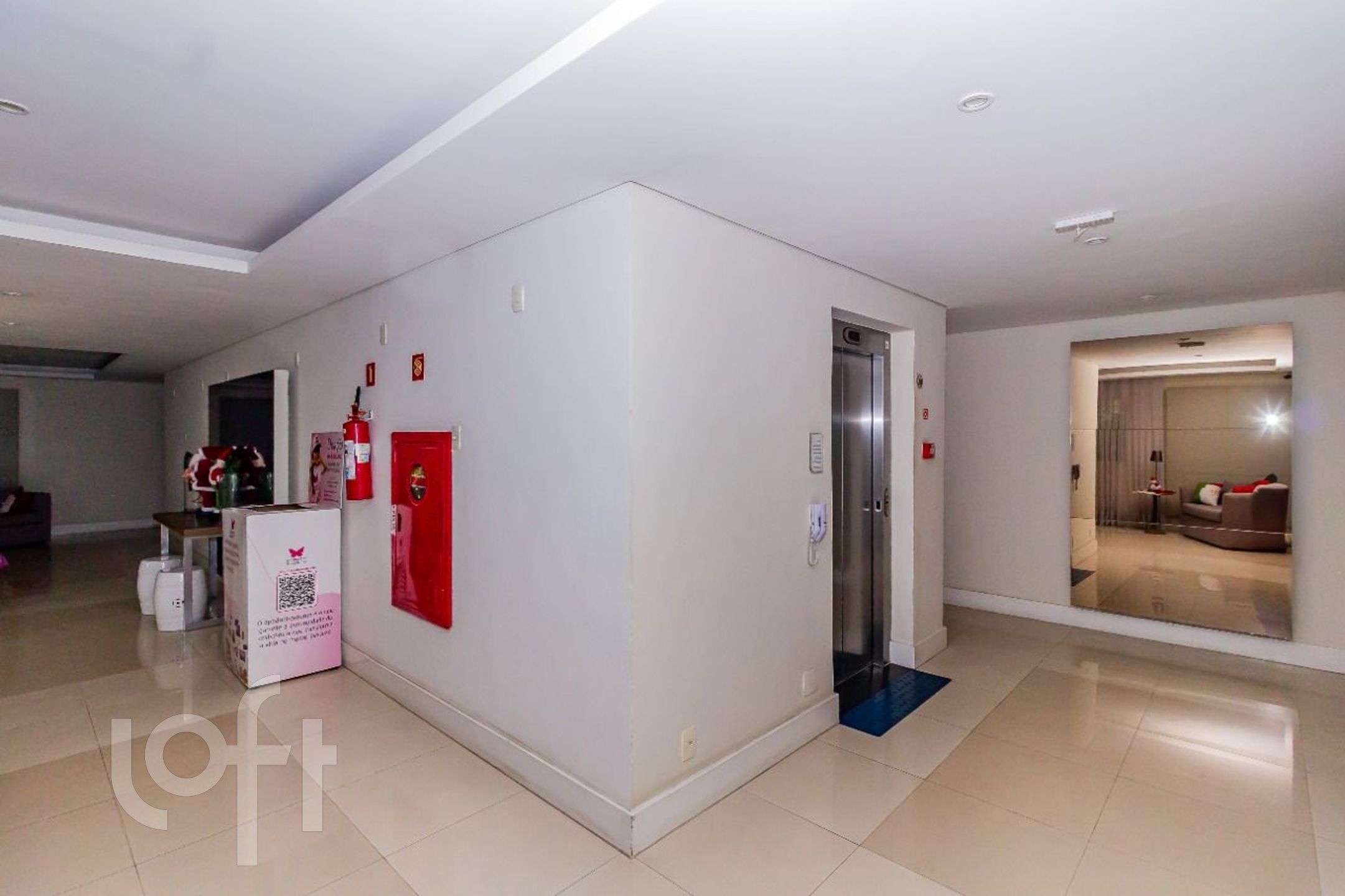 Apartamento à venda com 2 quartos, 62m² - Foto 35