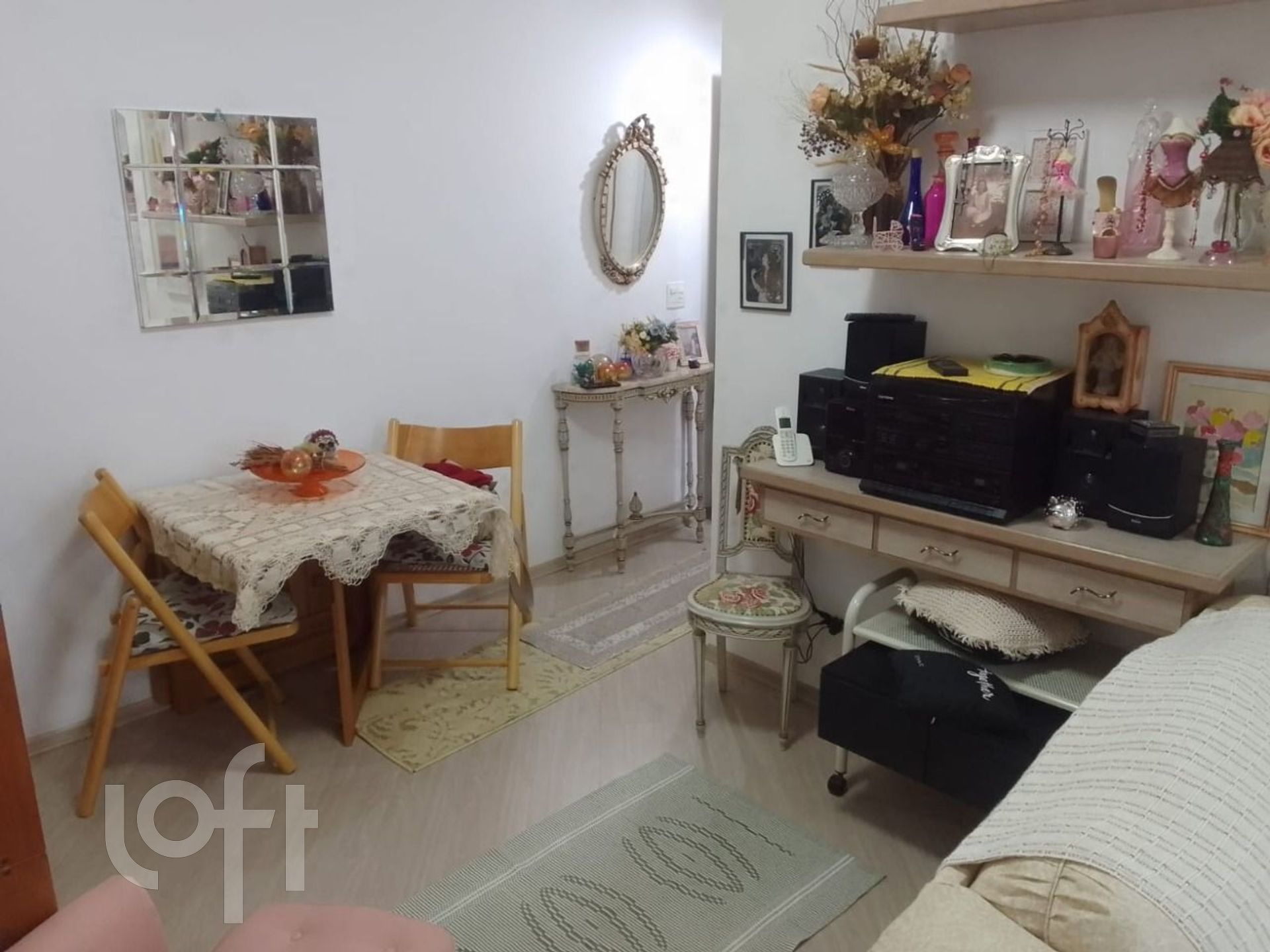 Apartamento à venda com 2 quartos, 70m² - Foto 2