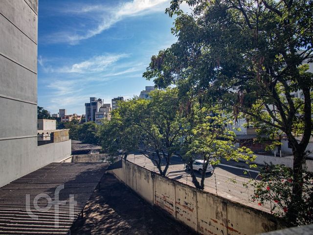 Apartamento com 95m², 2 dormitórios, 1 suíte, 1 vaga, Petrópolis em Porto Alegre