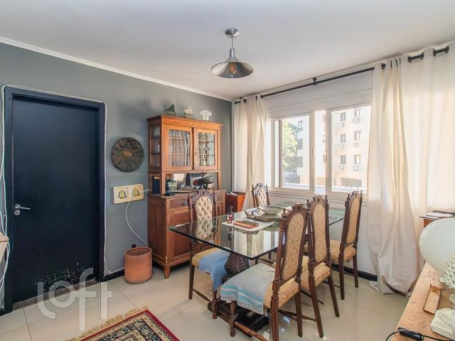 Apartamento com 127m², 3 dormitórios, 1 suíte, 1 vaga, Higienópolis em Porto Alegre