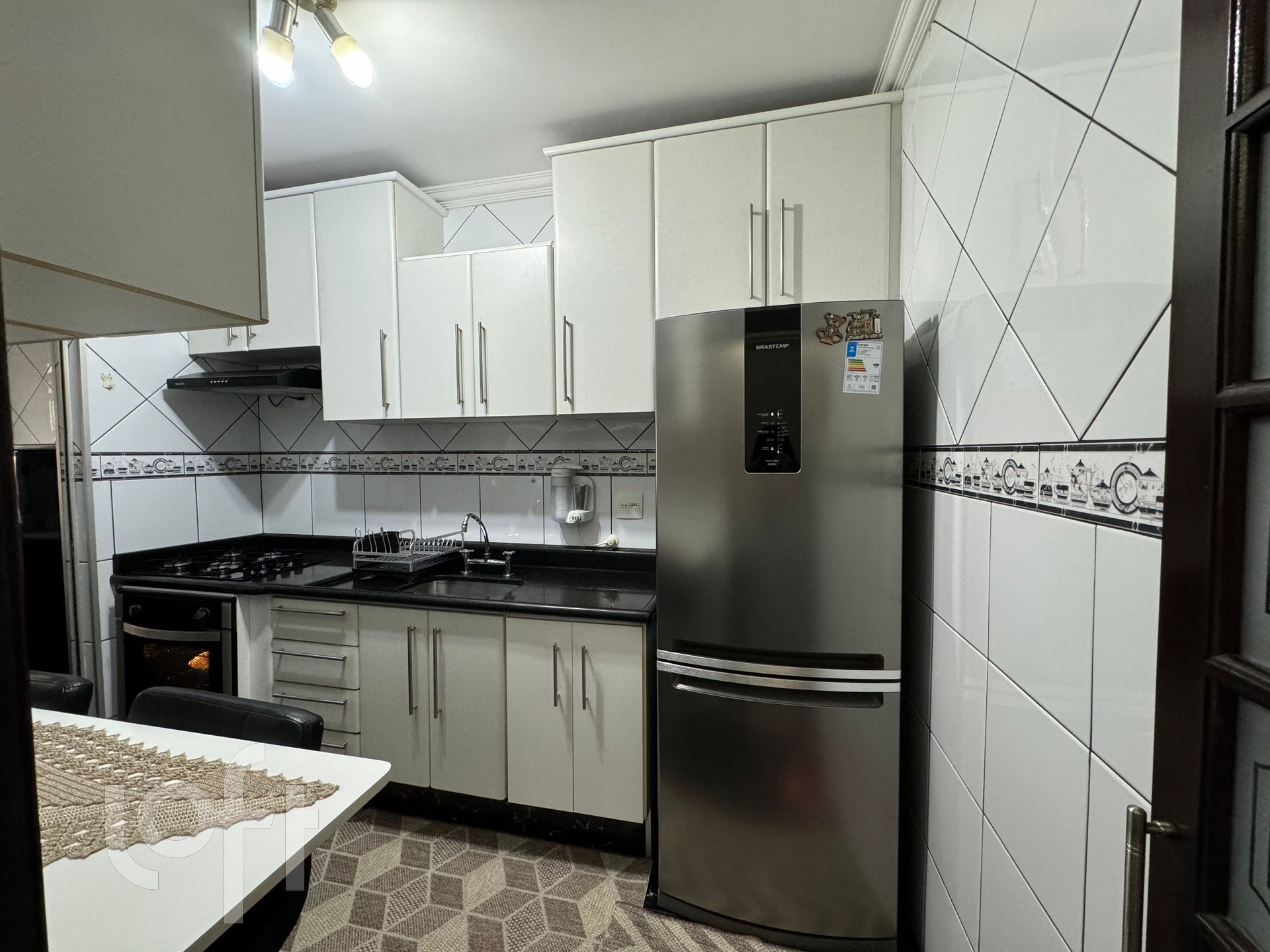 Apartamento à venda com 2 quartos, 64m² - Foto 7