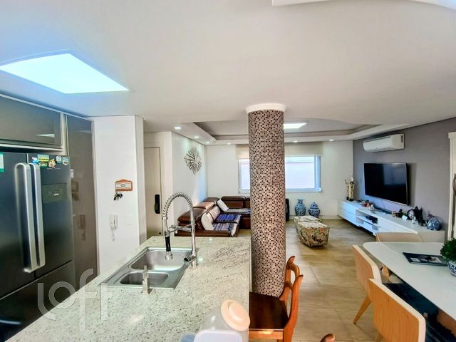 Apartamento com 100m², 3 dormitórios, 1 suíte, 1 vaga, Cristo Redentor em Porto Alegre