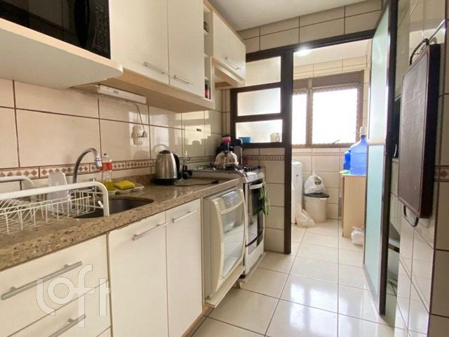 Apartamento com 91m², 2 dormitórios, 1 suíte, 1 vaga, Menino Deus em Porto Alegre