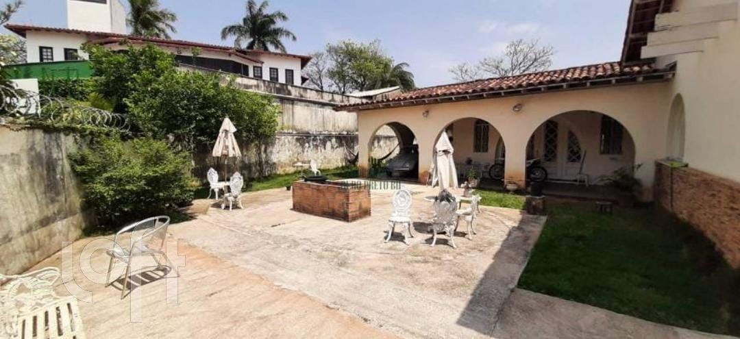 Casa à venda com 5 quartos, 467m² - Foto 10