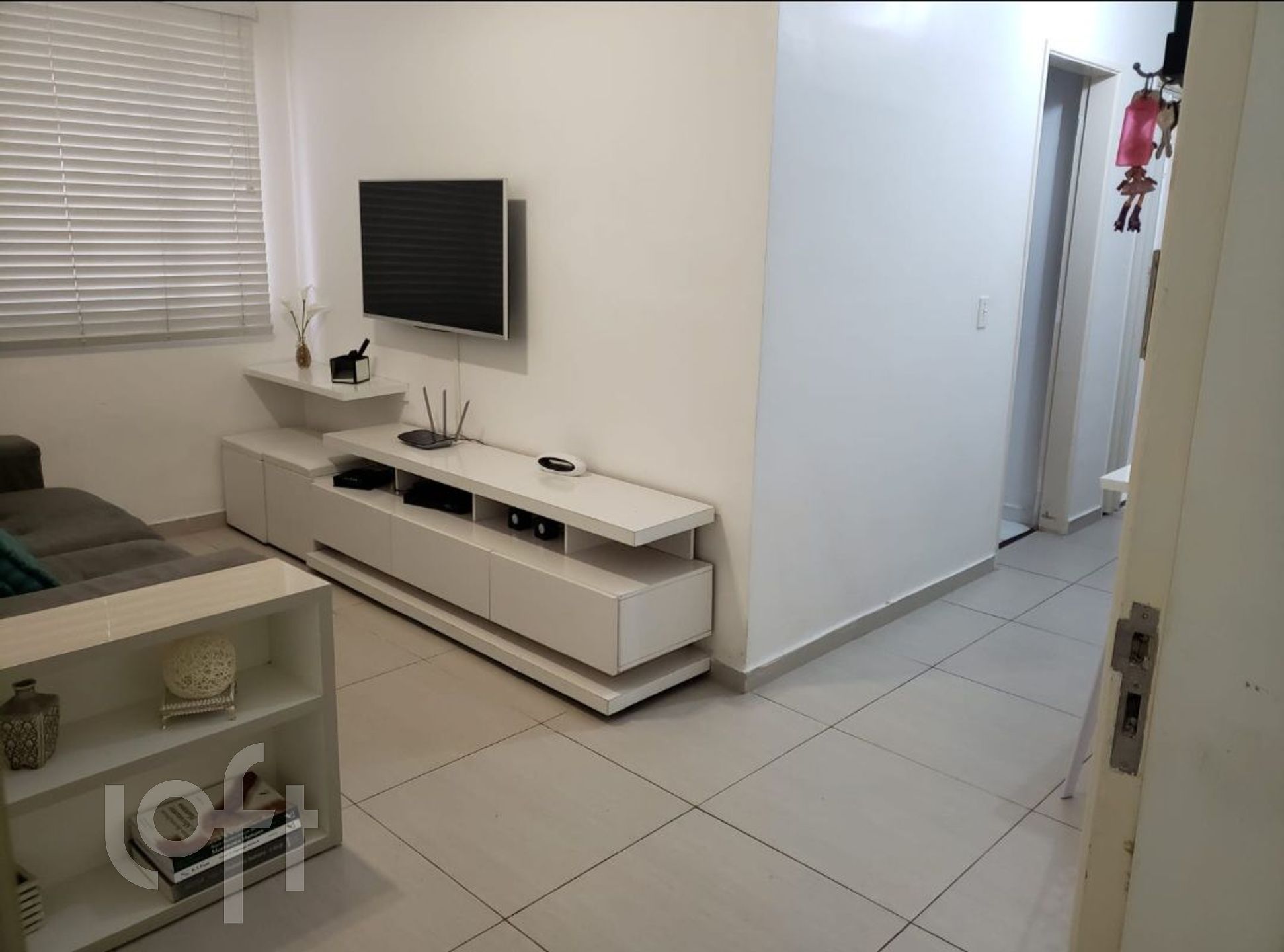 Apartamento à venda com 1 quarto, 42m² - Foto 1