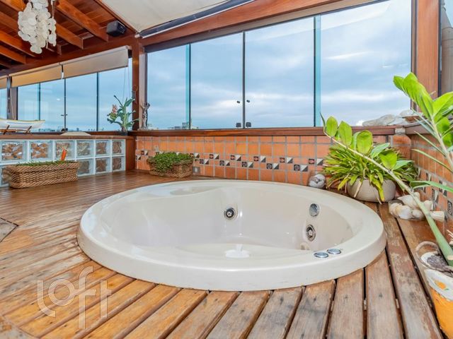 Apartamento com 126m², 2 dormitórios, 1 vaga, Cristo Redentor em Porto Alegre