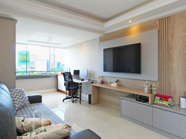 Apartamento com 113m², 3 dormitórios, 1 suíte, 2 vagas, Chácara das Pedras em Porto Alegre