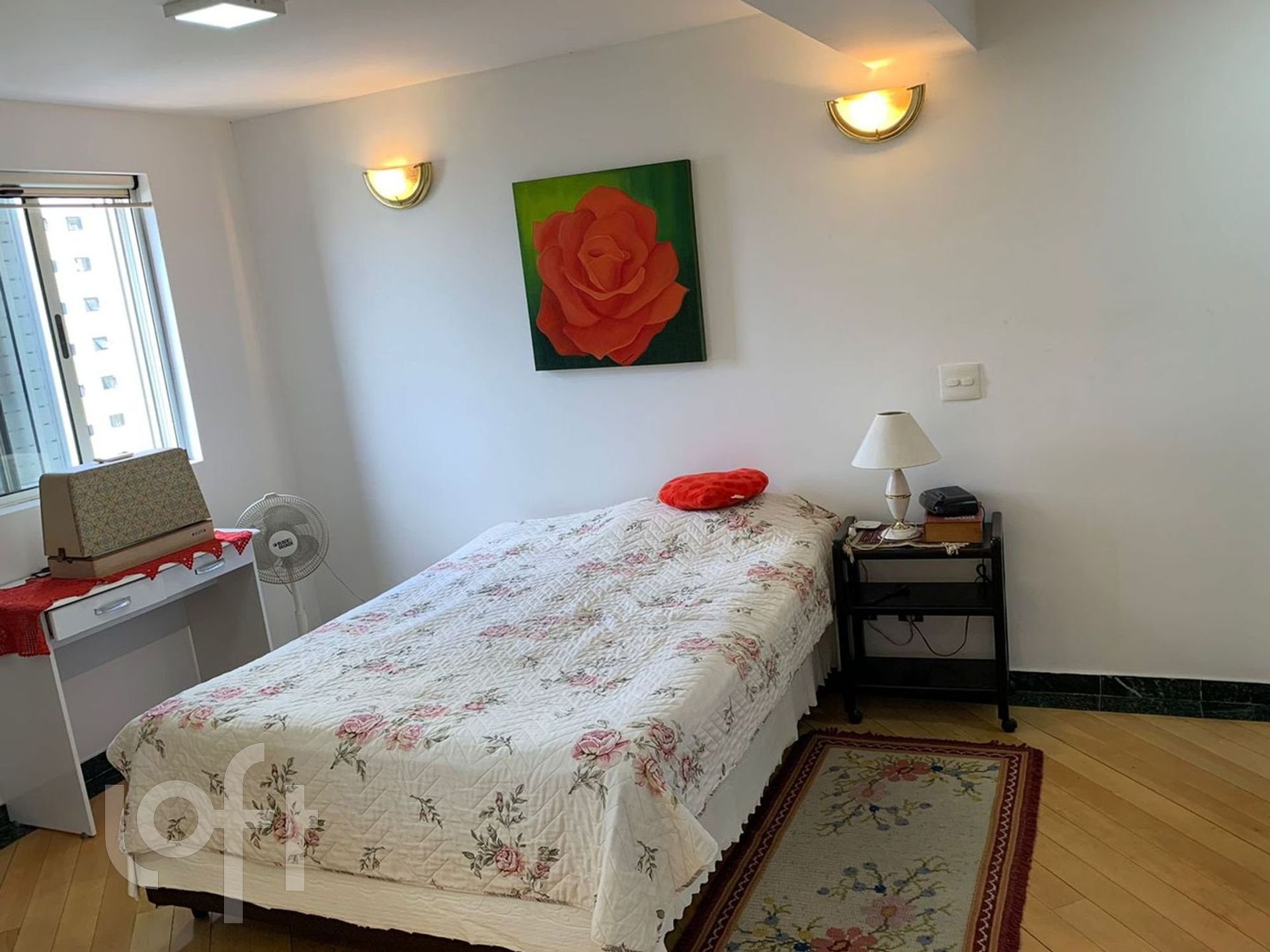 Apartamento à venda com 2 quartos, 70m² - Foto 2