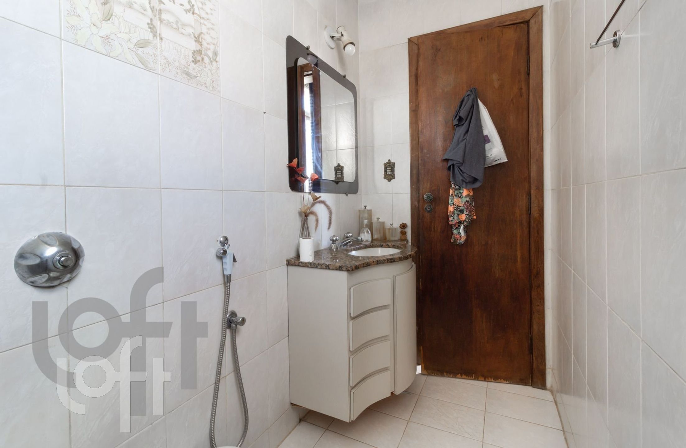 Apartamento à venda com 4 quartos, 180m² - Foto 3