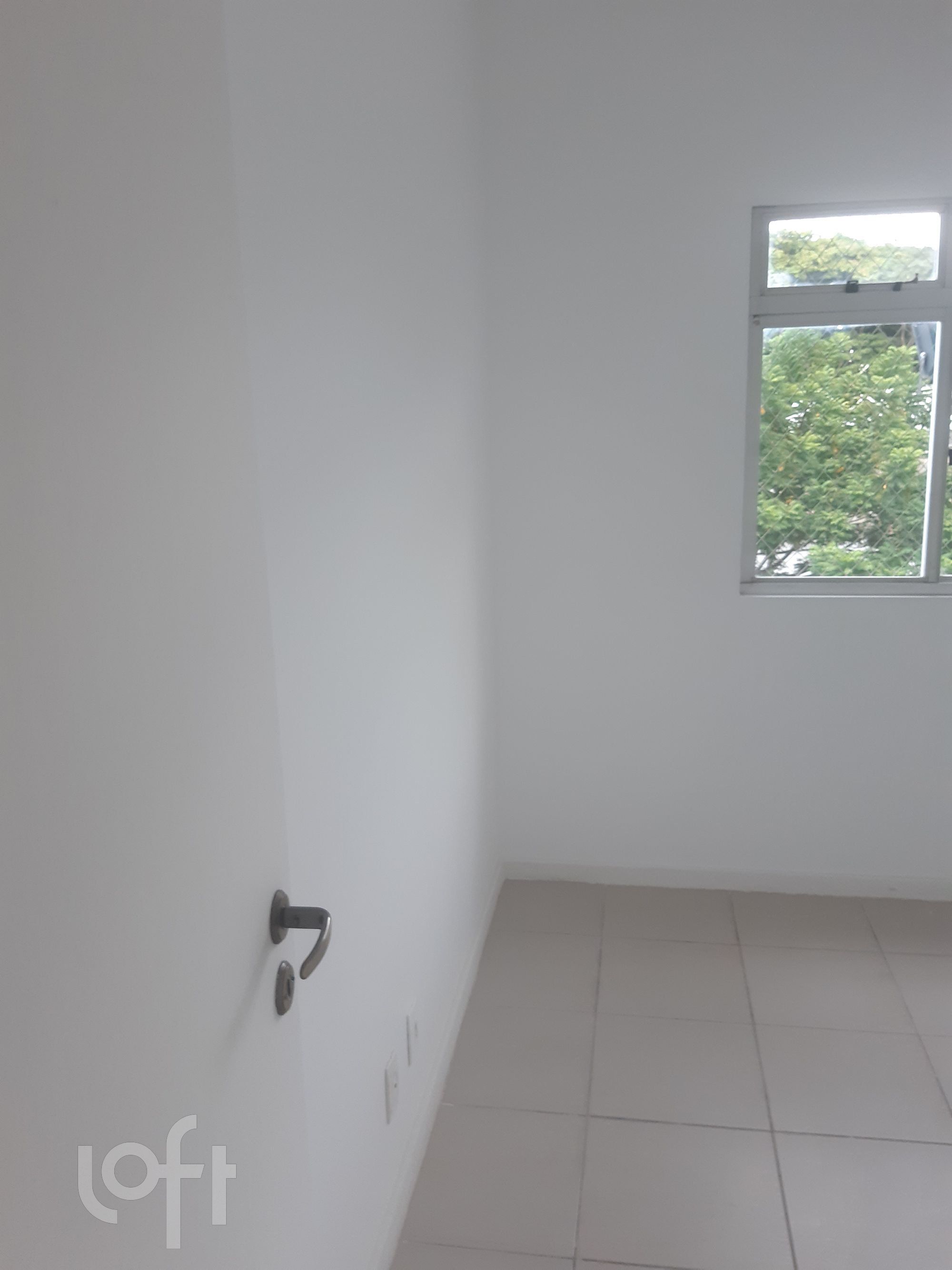 Apartamento à venda com 3 quartos, 156m² - Foto 3