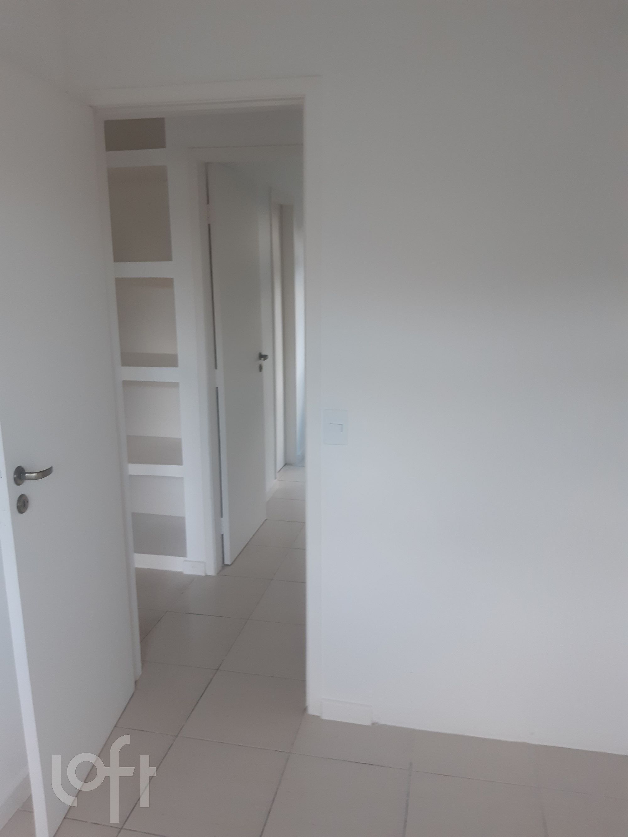 Apartamento à venda com 3 quartos, 156m² - Foto 4