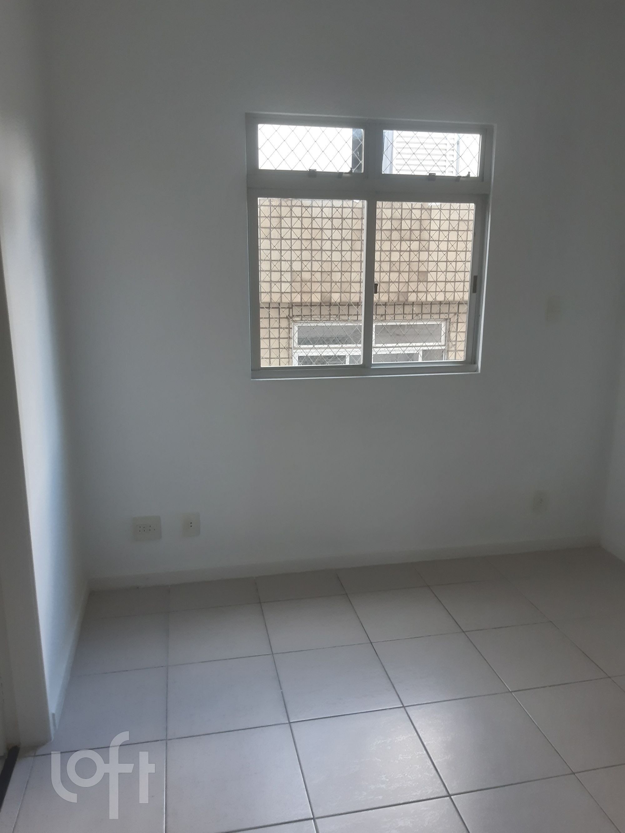 Apartamento à venda com 3 quartos, 156m² - Foto 1