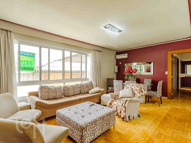 Apartamento com 108m², 3 dormitórios, 1 suíte, 1 vaga, Santana em Porto Alegre