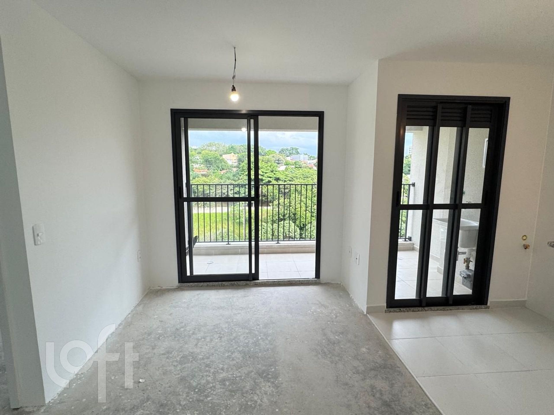 Apartamento à venda em Vila Anastácio com 55 m², 2